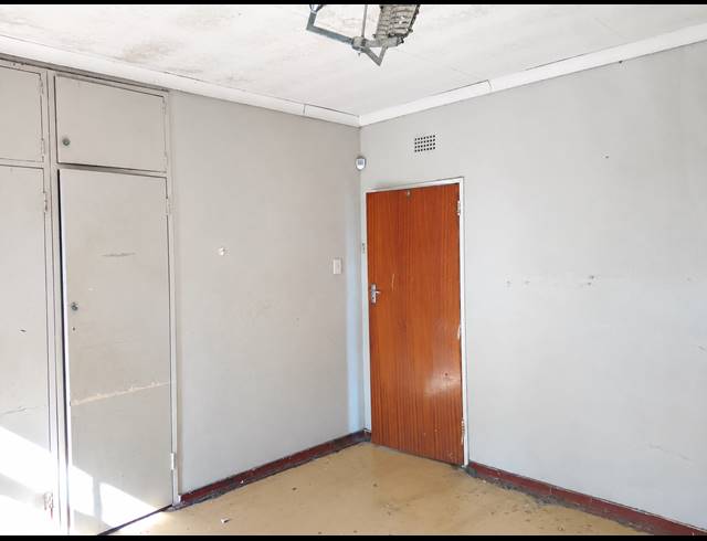 3 BEDROOM HOUSE FOR SALE IN VANDERBIJLPARK SE 6